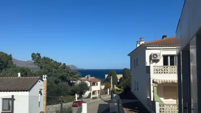 Chalet on Carrer de Roses photo 4