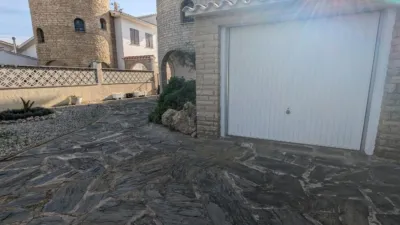 Chalet on Carrer del Fluvià photo 19