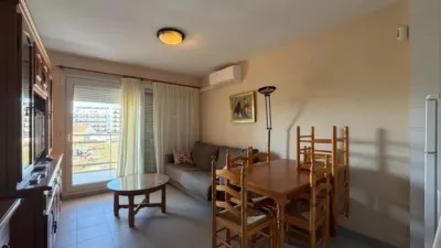Apartment on Carles Fages de Climent Street photo 9