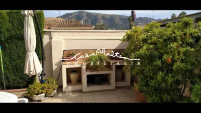 Chalet on Calle de Italia photo 4