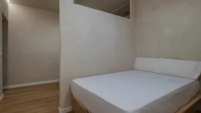 Flat on Calle de Luis Vélez de Guevara photo 13
