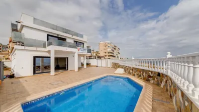 Chalet en La Mata photo 10