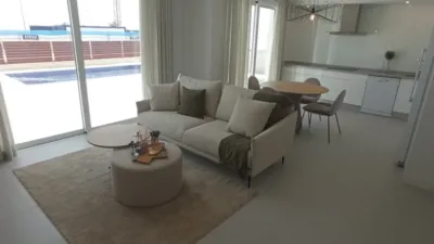 Chalet en calle Llentiscle photo 3