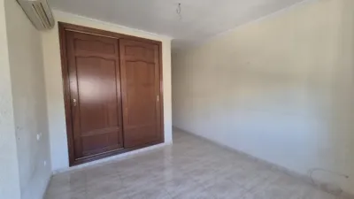 Duplex on Francisco Piedra Cuadrado Street photo 4
