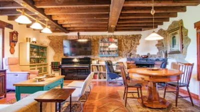Casa adosada en venta en Calle Lugar Castro, Número 6033 -A - Más