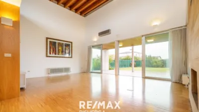Chalet en alquiler en Calle Portugal, 25, Laguna de Duero de 2.500 €<span>/mes</span>