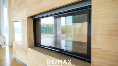 Chalet en alquiler en Calle Portugal, 25, Laguna de Duero de 2.500 €<span>/mes</span>
