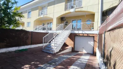 Casa adosada en venta en Calle Campo Maior, 5, Nueva Ciudad (Mérida) de 210.000 €