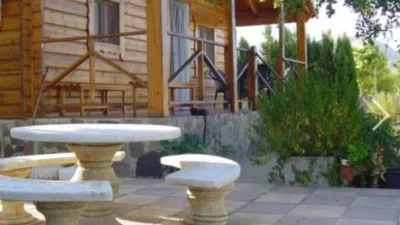 Chalet on Fuente del Campo Street, No. 50 photo 3