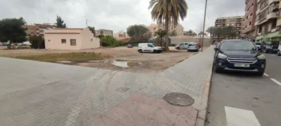 Terreno en venta en Calle de la Palmera, 8 - Vista 2