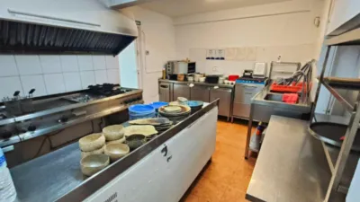 Restaurant with 2-bedroom apartment in Les Rotes-Las Rotas photo 3