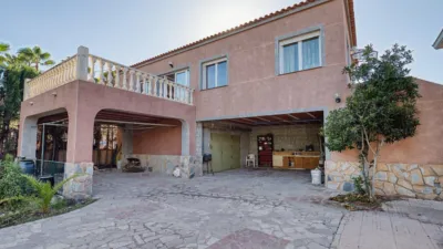 Chalet on Marina Street photo 3