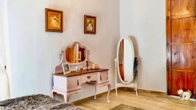 House on Carrer del General Herrero photo 48