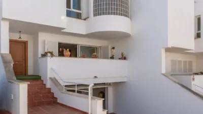 Terraced house in Carrer de Guatemala photo 71