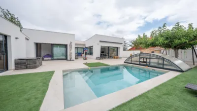 Chalet on Carrer de Riu Verd photo 34