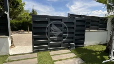 Chalet en calle Tauro photo 18
