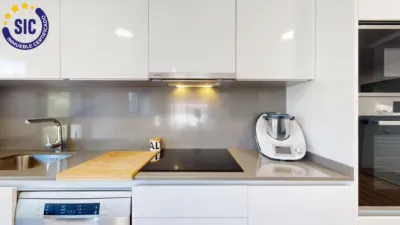 Piso en venta en Carrer del Riu Bidasoa, Benicalap (Distrito Benicalap. València Capital) de 550.000 €