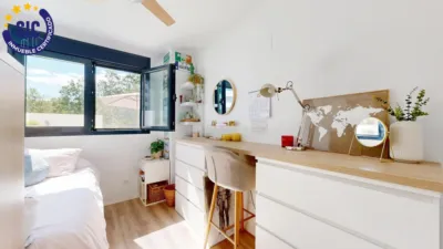 Piso en venta en Carrer del Riu Bidasoa, Benicalap (Distrito Benicalap. València Capital) de 550.000 €