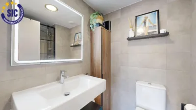 Piso en venta en Carrer del Riu Bidasoa, Benicalap (Distrito Benicalap. València Capital) de 550.000 €