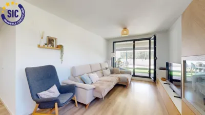 Piso en venta en Carrer del Riu Bidasoa, Benicalap (Distrito Benicalap. València Capital) de 550.000 €