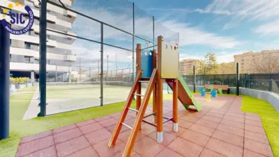 Piso en venta en Carrer del Riu Bidasoa, Benicalap (Distrito Benicalap. València Capital) de 550.000 €