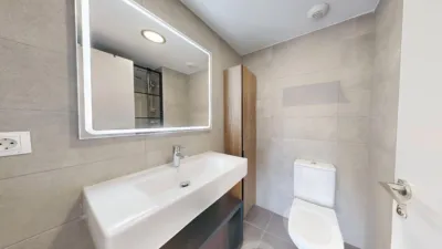 Piso en venta en Carrer del Riu Bidasoa, Benicalap (Distrito Benicalap. València Capital) de 550.000 €