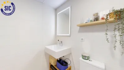 Piso en venta en Carrer del Riu Bidasoa, Benicalap (Distrito Benicalap. València Capital) de 550.000 €