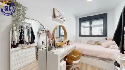 Piso en venta en Carrer del Riu Bidasoa, Benicalap (Distrito Benicalap. València Capital) de 550.000 €