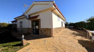 Chalet on Calle Diseminado Huertos San Roque photo 15