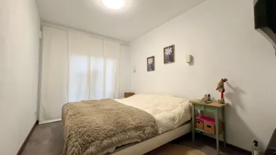 Apartment in Carrer d'Enric Morera photo 14