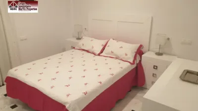 Apartment on the 1st Line photo 9