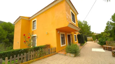 Chalet in Arenetes photo 2