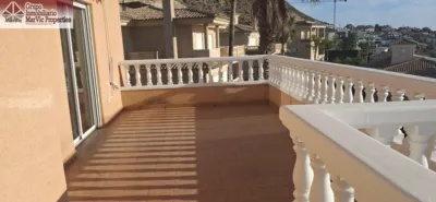 Chalet in Golf Bahía photo 3