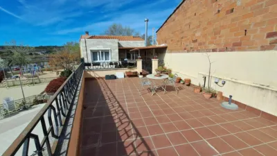 House in Centre photo 12