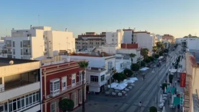 Piso en alquiler en Calle General Serrano, Centro (San Fernando) de 1.800 €<span>/mes</span>