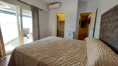 Piso en alquiler en Calle de Adriano, cerca de Calle de Forner y Segarra, Casco Histórico (Mérida) de 690 €<span>/mes</span>