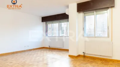 Piso en alquiler en Calle del Jazmín, cerca de Calle del Oboe - Imagen 2