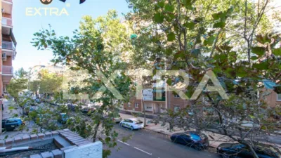 Piso en alquiler en Calle de la Infanta Mercedes, cerca de Calle de Alonso Castrillo - Imagen 3