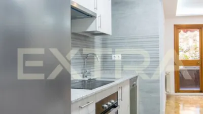 Piso en alquiler en Calle de la Infanta Mercedes, cerca de Calle de Alonso Castrillo - Imagen 6