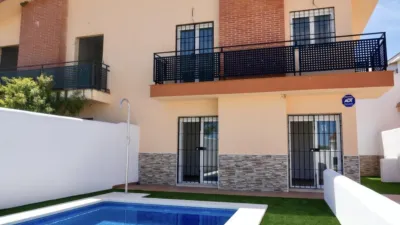 Casa pareada en El Ronquillo photo 4