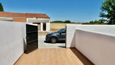 Casa pareada en El Ronquillo photo 5