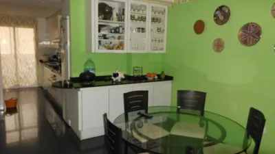 Piso en Almansa photo 10