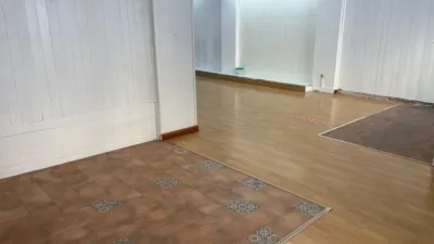 Local comercial en alquiler en Centro - Més