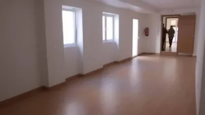 Oficina en alquiler en Almansa - Més