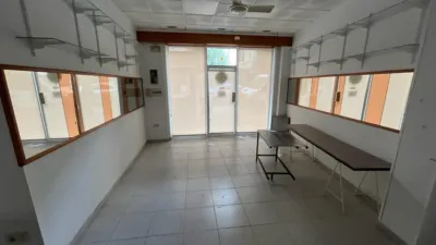 Local comercial en alquiler en Centro - Més
