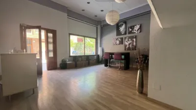 Local comercial en alquiler en Centro - Vista 3