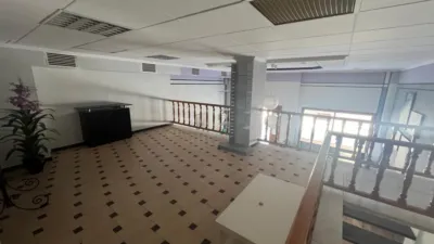 Local comercial en alquiler en Centro - Vista 4