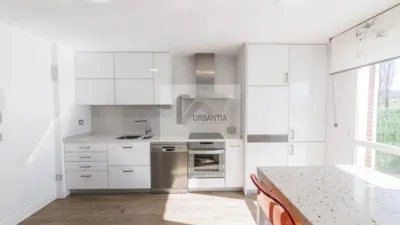 Piso en venta en Calle del Monte Campamento, Mendillorri (Pamplona - Iruña) de 290.000 €