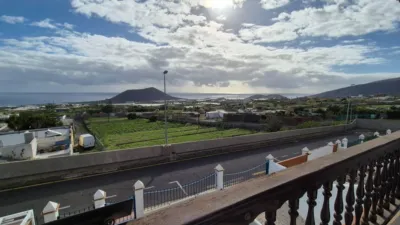 Casa pareada en venta en Calle Juan Jose Henriquez, Güímar de 410.000 €