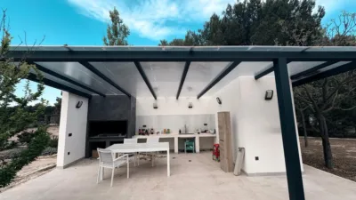 Chalet en venta en Calle Diseminado - Más